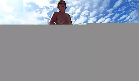 FucksとMasturbates彼女の滑りorgasmic 爆乳 グラドル エロ 動画
