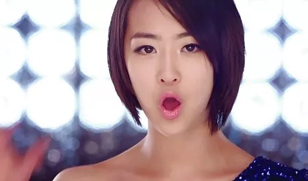 暦 爆乳 イメージ 動画