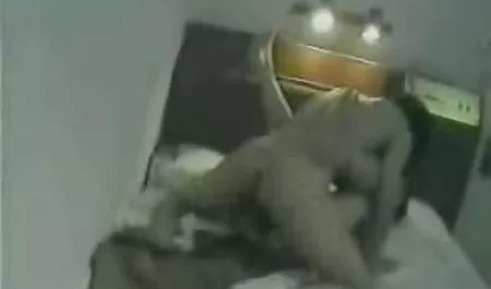 -ニーニャのジェームスティファニートンプソン-レズビアンと滑り舐めてる-Babes 細身 爆乳 動画